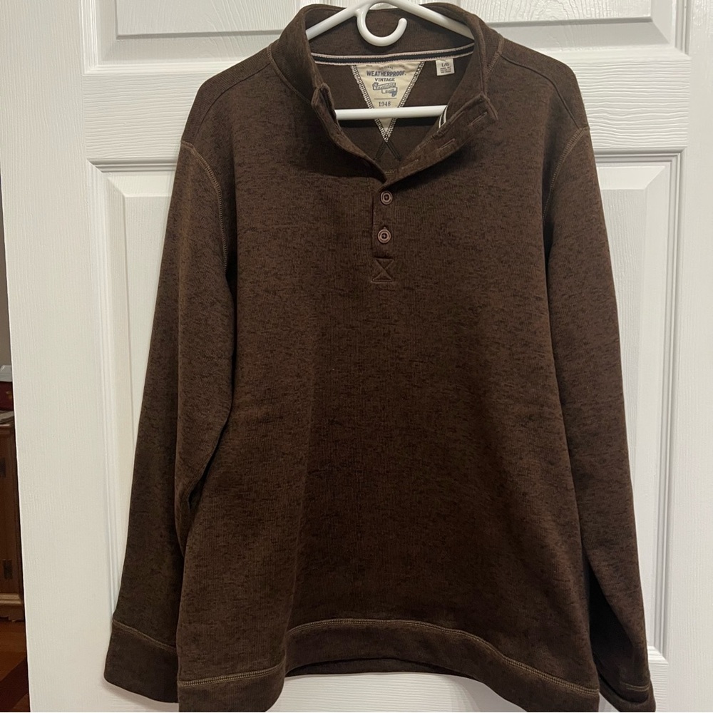 Men’s Original Weatherproof Vintage Buttoned Top size large
Brown